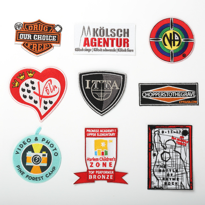 Custom Woven Chenille 3D Logo Geborduurd IJzer Op Patches Voor Kleding Aanpassing