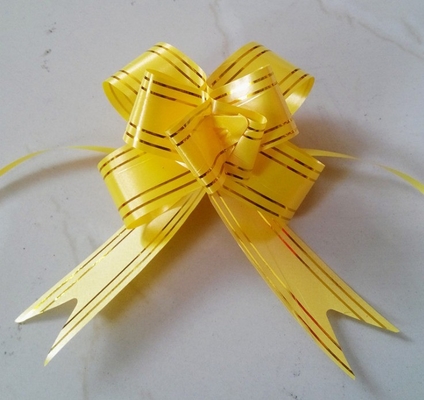 Metalen trekboog met gouden lijnen De perfecte aanvulling op uw bruiloftsfeest decor