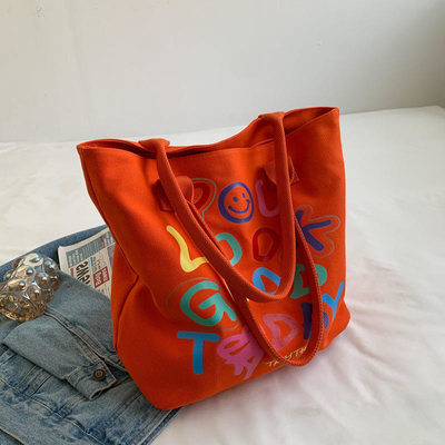 Op maat gemaakte winkeltas met aanvaardbare OEM/ODM en op maat gemaakte logo