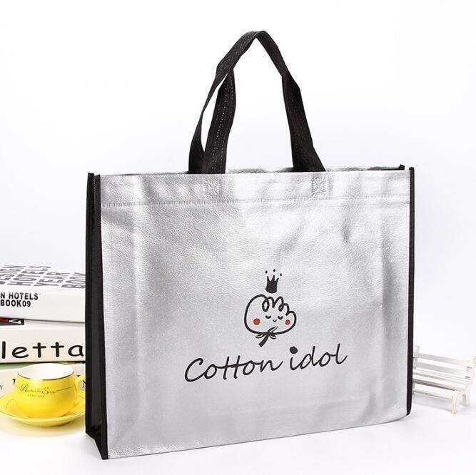 Niet-geweven stoffenzak Custom LOGO Printing Laser Metal Film Tote Bag voor sjaals Schalen