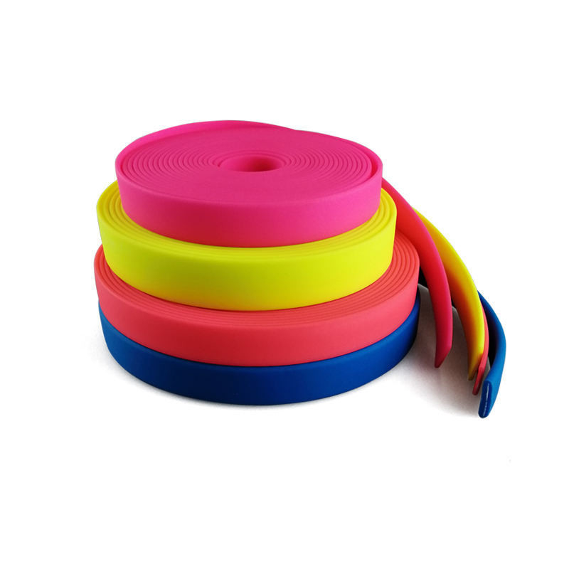 Accessoires en benodigdheden voor huisdieren BANDEN op maat Flex-poly PVC bedekte nylonband